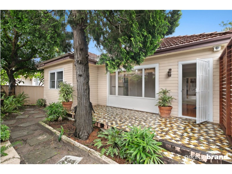 54 George Street, East Gosford NSW 2250