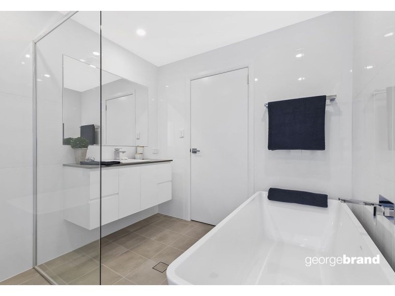 4 Torres Street, Killarney Vale NSW 2261