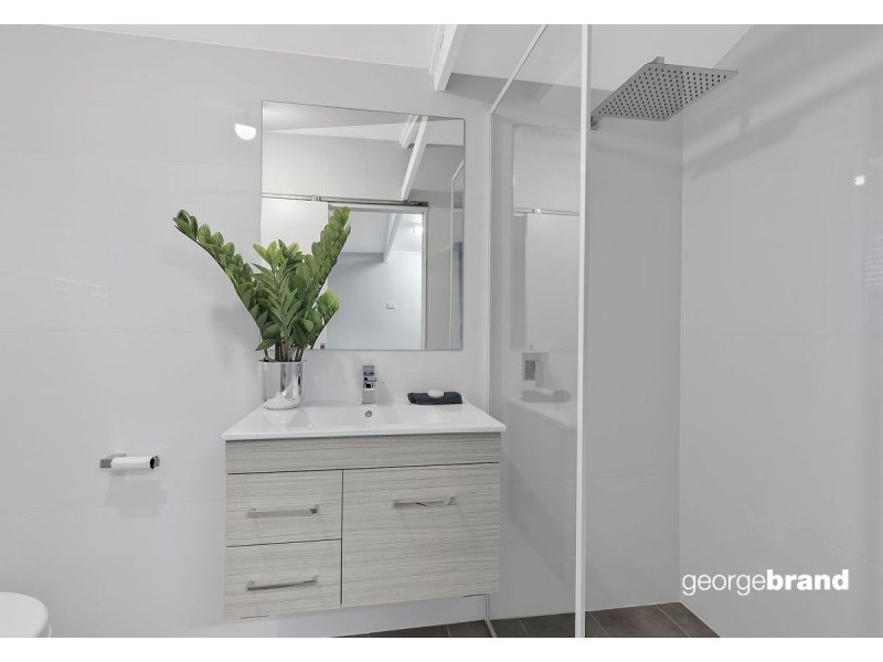 4 Torres Street, Killarney Vale NSW 2261