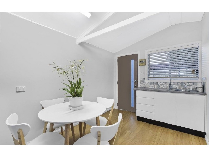 4 Torres Street, Killarney Vale NSW 2261