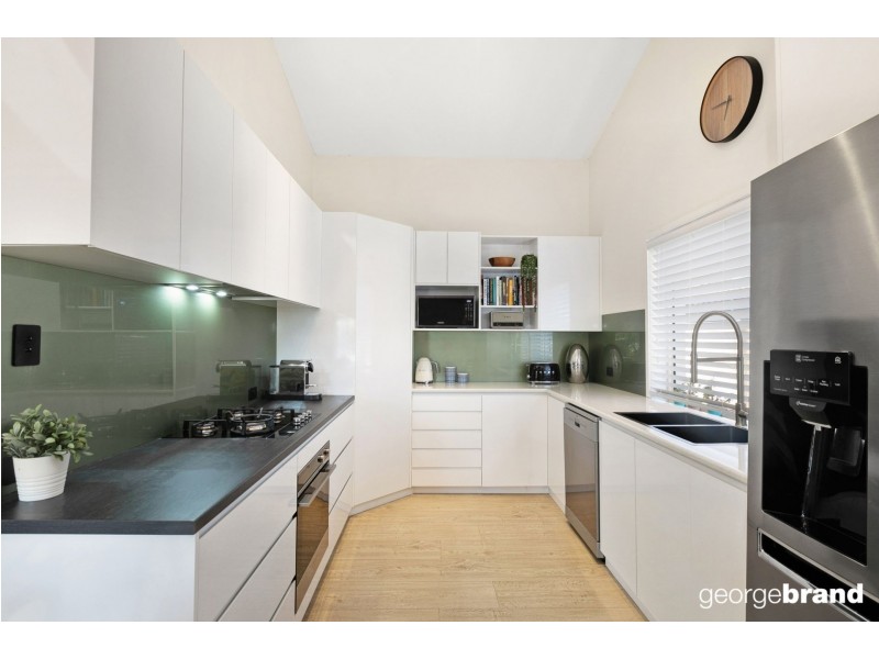 25 James Sea Drive, Green Point NSW 2251