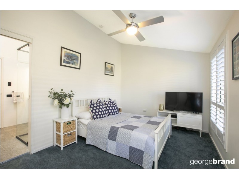 25 James Sea Drive, Green Point NSW 2251