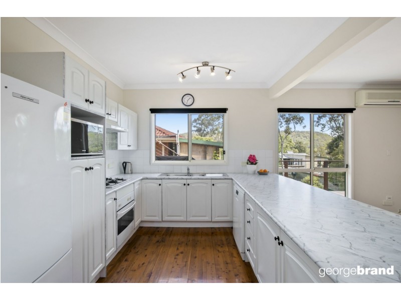 5 Irwin Place, Green Point NSW 2251