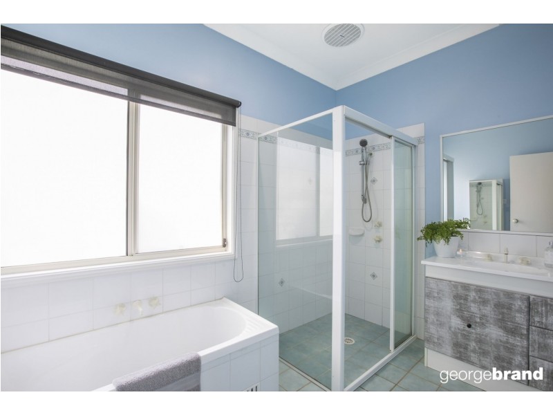 5 Irwin Place, Green Point NSW 2251