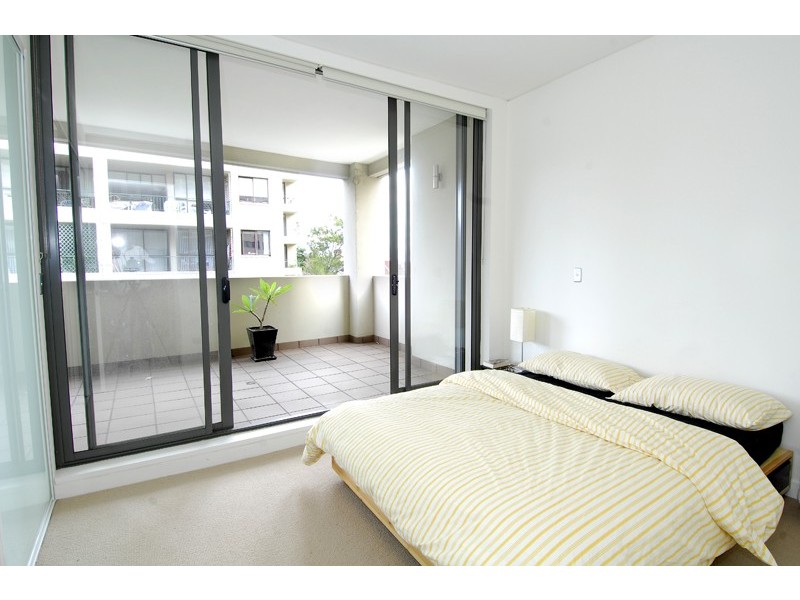 8/31 WAVERLEY STREET, Bondi Junction NSW 2022
