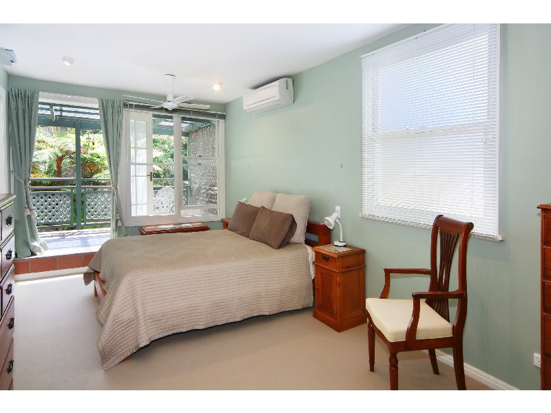 26 Roscommon Crescent, Killarney Heights NSW 2087