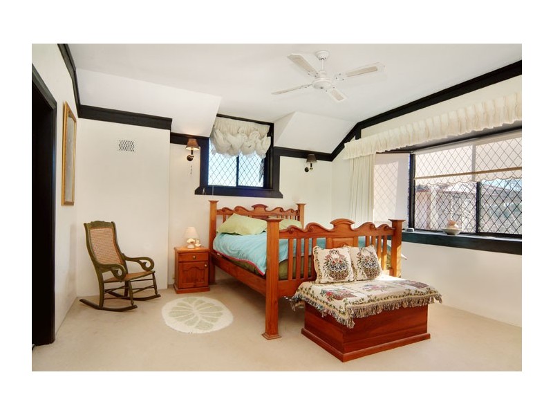 715 Warringah Road, Forestville NSW 2087