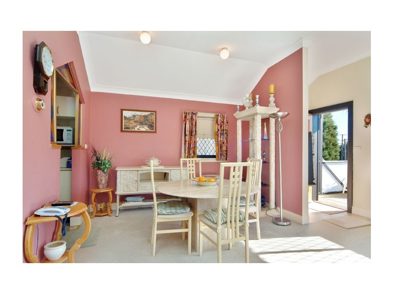 715 Warringah Road, Forestville NSW 2087