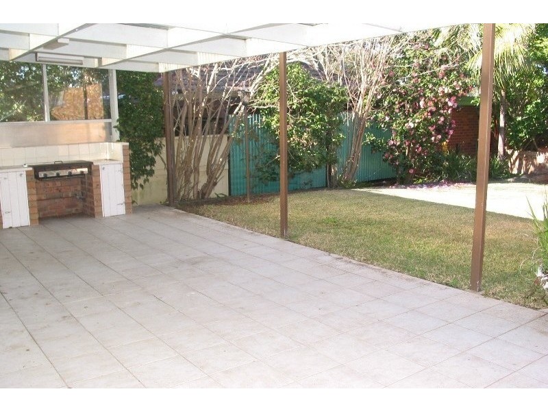 12 Bellbird Crescent, Forestville NSW 2087