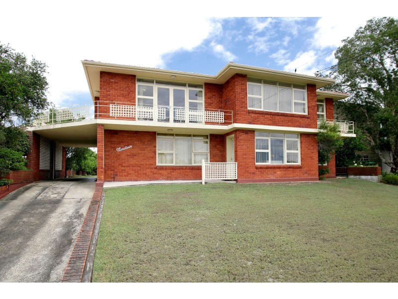 19 Rathowen Parade, Killarney Heights NSW 2087