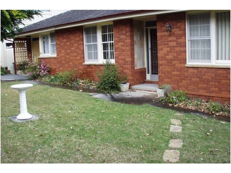 11 KILLARNEY DRIVE, Killarney Heights NSW 2087