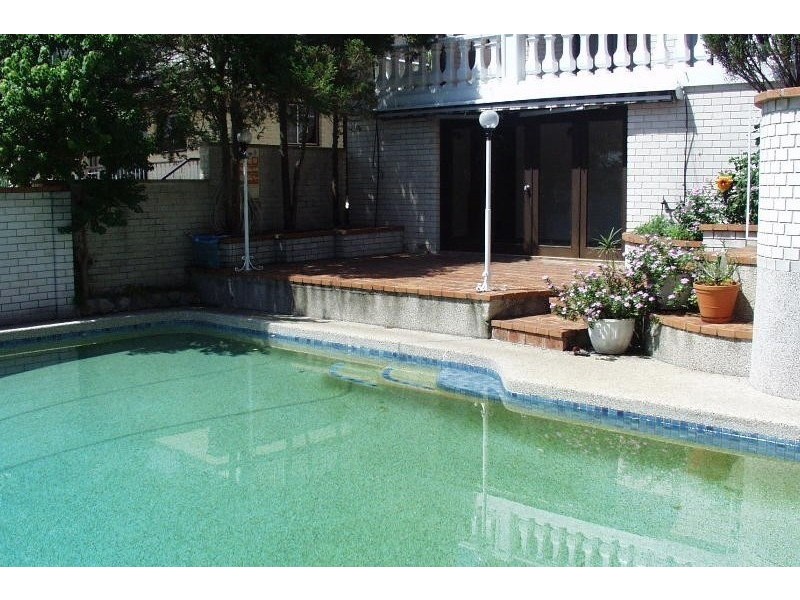 33 Londonderry Drive, Killarney Heights NSW 2087