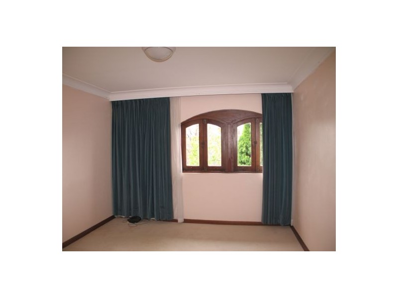 33 Londonderry Drive, Killarney Heights NSW 2087