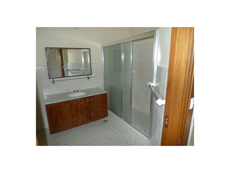 33 Londonderry Drive, Killarney Heights NSW 2087