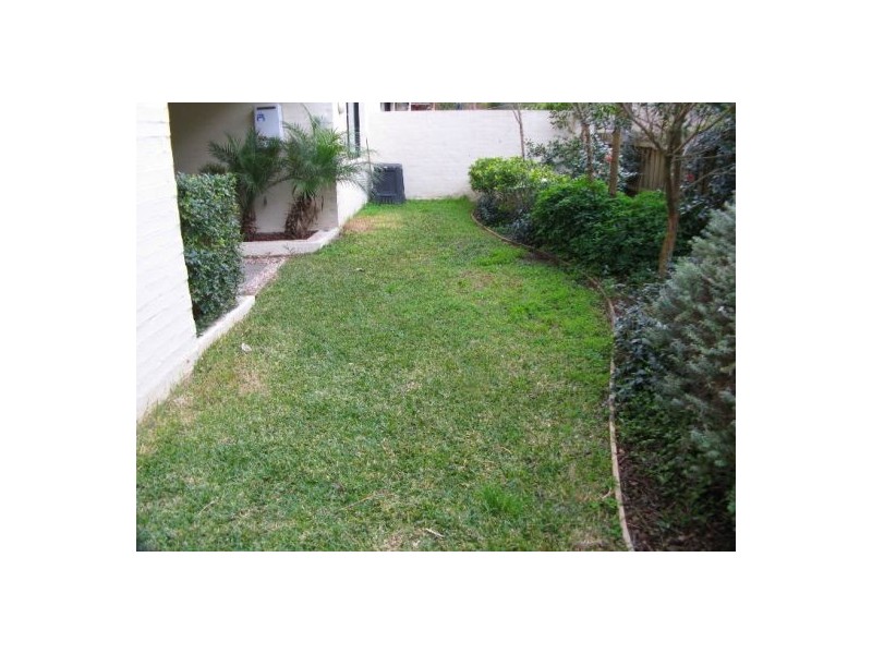 2/4A STARKEY ST, Forestville NSW 2087