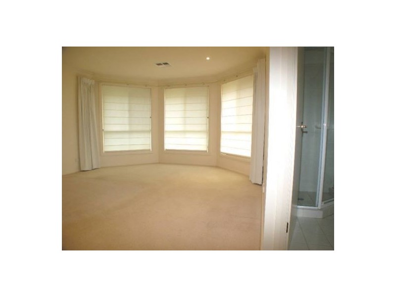 8 Shamrock Pde, Killarney Heights NSW 2087