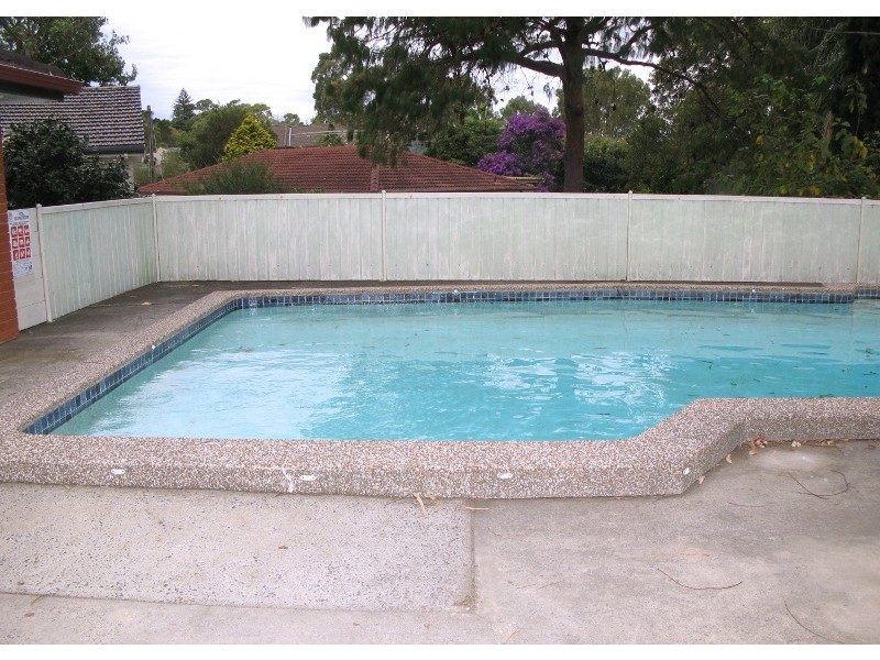 32 Altona Avenue, Forestville NSW 2087