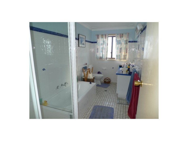 27 Cook St, Forestville NSW 2087