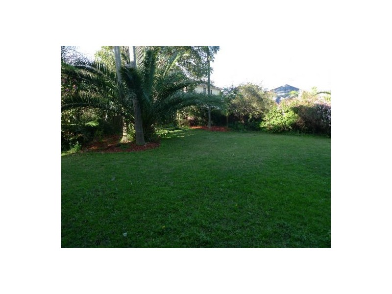 27 Cook St, Forestville NSW 2087