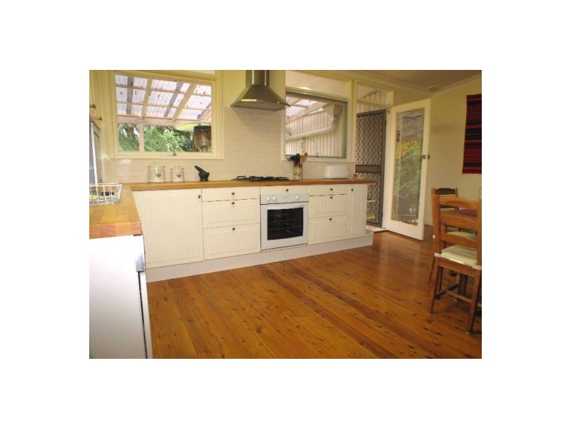 5 Pira Place, Forestville NSW 2087