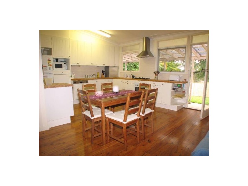 5 Pira Place, Forestville NSW 2087