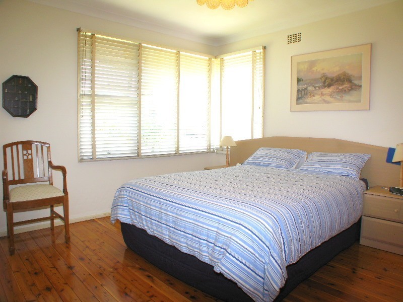 26 Ryrie Ave, Forestville NSW 2087