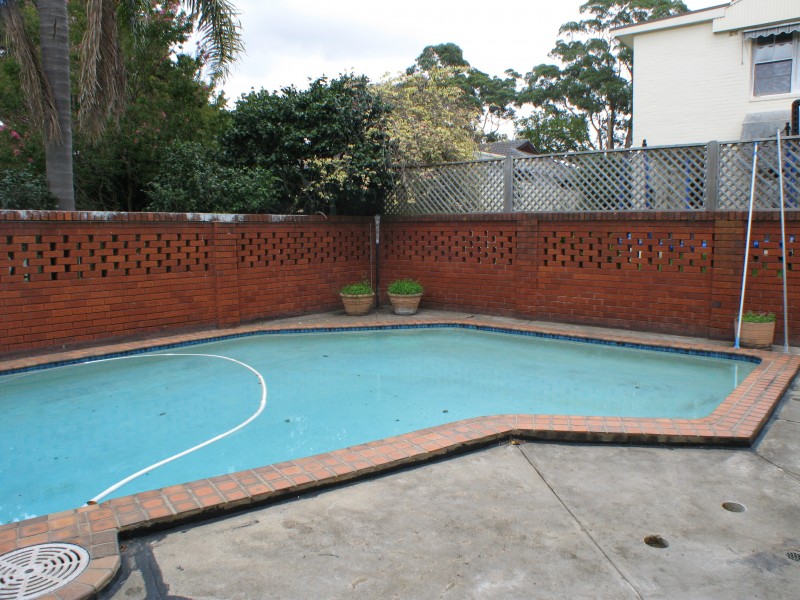1 Kildare Grove, Killarney Heights NSW 2087