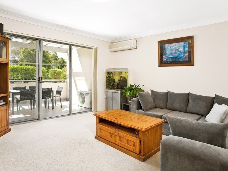 8 158 Melwood Ave, Killarney Heights NSW 2087