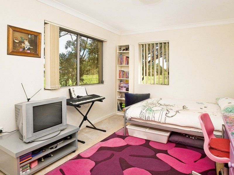 8 158 Melwood Ave, Killarney Heights NSW 2087