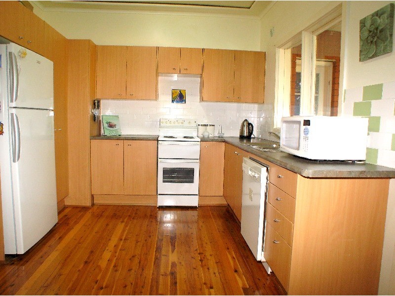 13 Nentoura Place, Forestville NSW 2087