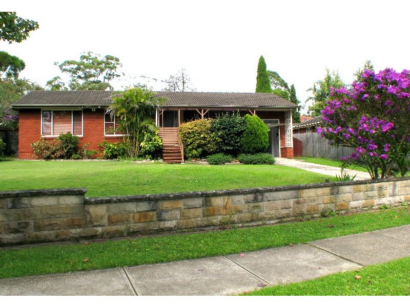 13 Haigh Ave, Belrose NSW 2085