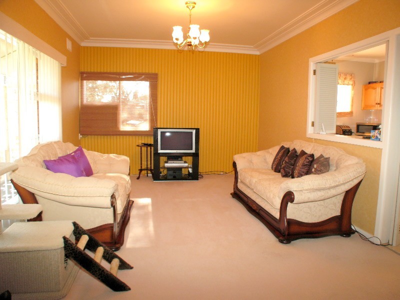 20 Alkoomie Ave, Forestville NSW 2087