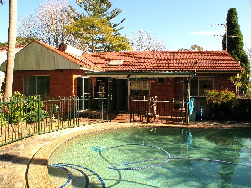 20 Alkoomie Ave, Forestville NSW 2087