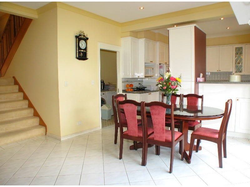 12a Castle Crecent, Belrose NSW 2085