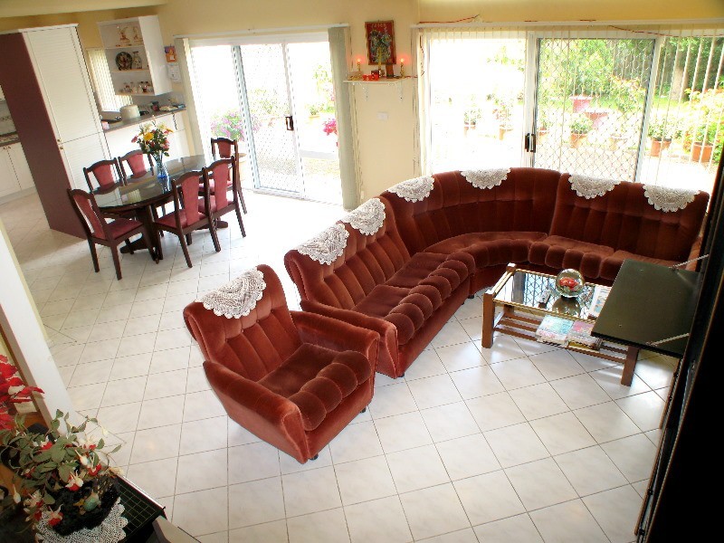 12a Castle Crecent, Belrose NSW 2085