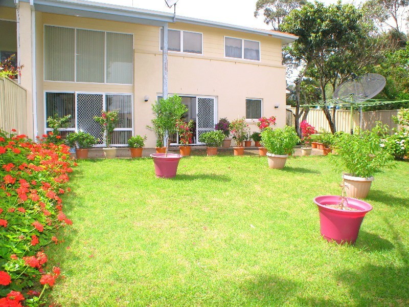 12a Castle Crecent, Belrose NSW 2085