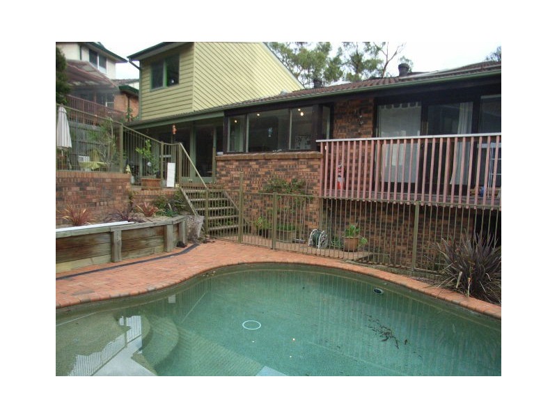 4 Sprigg Place, Mount Colah NSW 2079