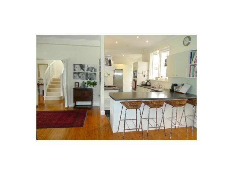 15 Tyalla Ave, Frenchs Forest NSW 2086