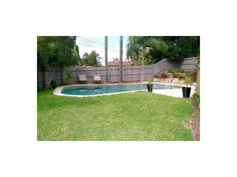 15 Tyalla Ave, Frenchs Forest NSW 2086