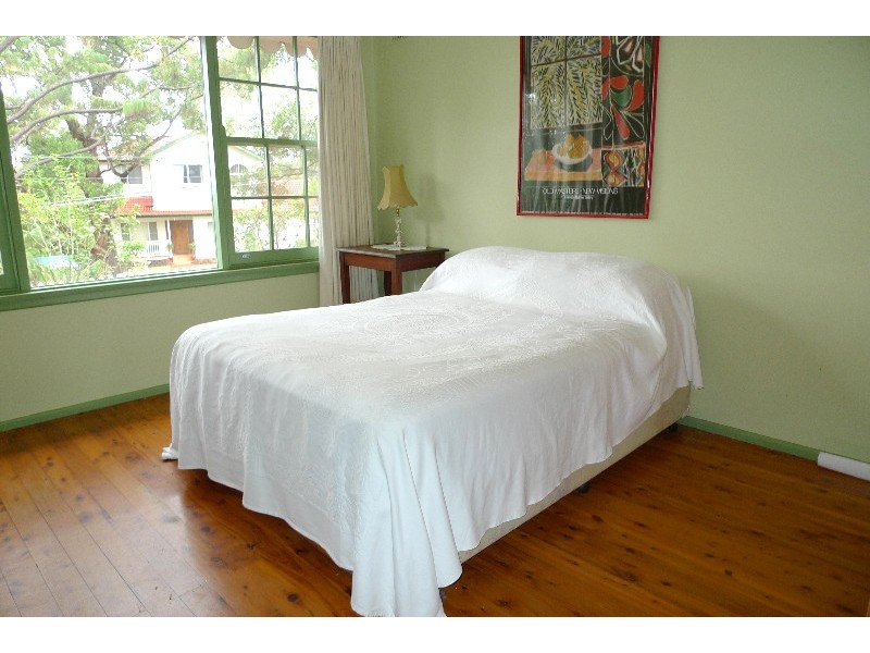 9 Milham Crescent, Forestville NSW 2087