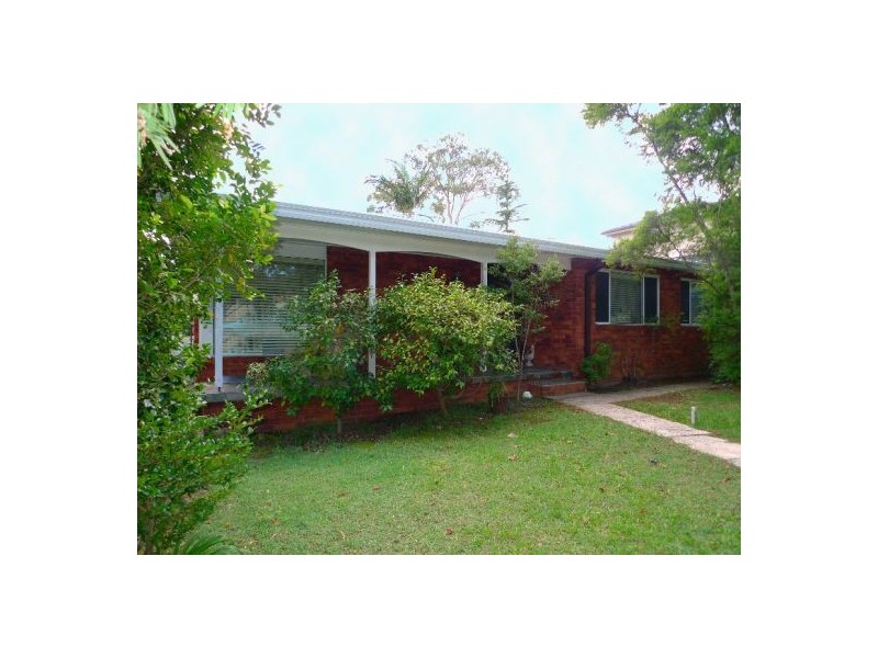 4 Lady Davidson Circuit, Forestville NSW 2087