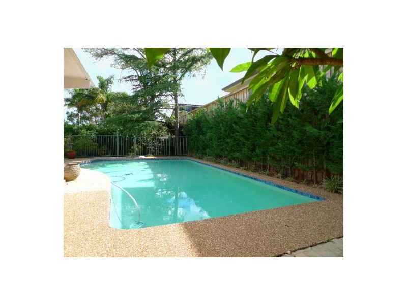 4 Lady Davidson Circuit, Forestville NSW 2087