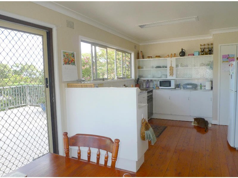 27 Arthur Street, Forestville NSW 2087