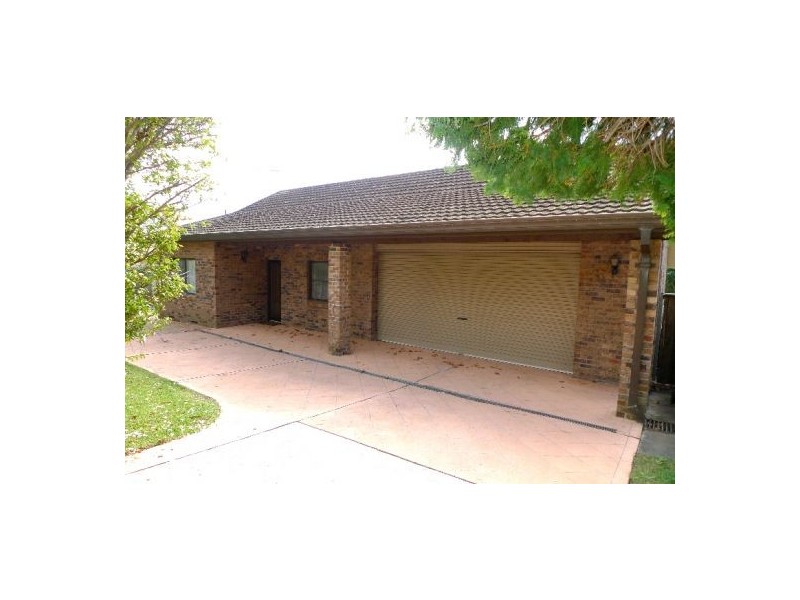 4 Riverhill Ave, Forestville NSW 2087