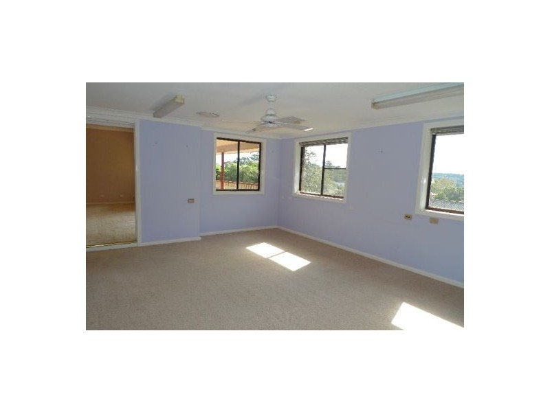 4 Riverhill Ave, Forestville NSW 2087