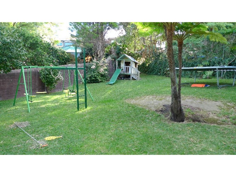 5 Nentoura Place, Forestville NSW 2087