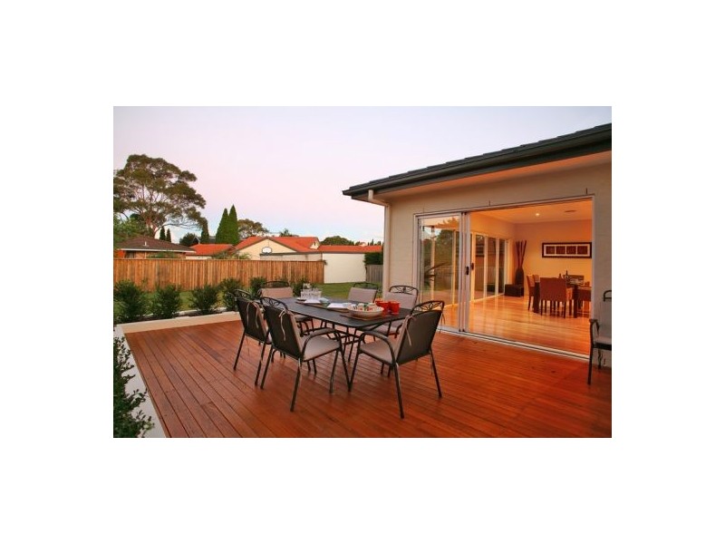 8 Blarney Ave, Killarney Heights NSW 2087