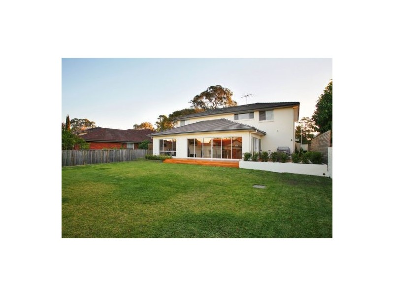 8 Blarney Ave, Killarney Heights NSW 2087