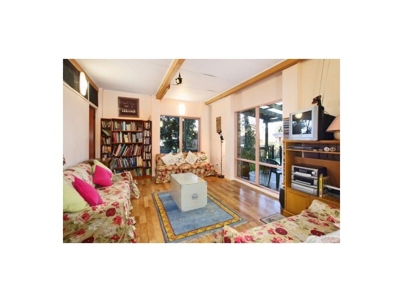 4 Nentoura Place, Forestville NSW 2087