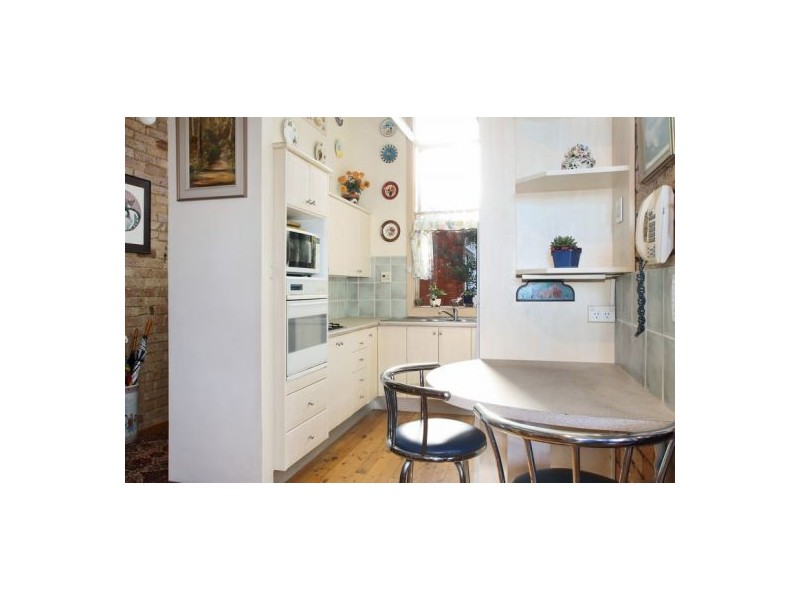 4 Nentoura Place, Forestville NSW 2087